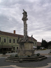  ...and statue on the Koszegs main square ...