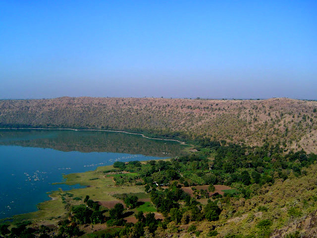 Lonar crater, view form the ground